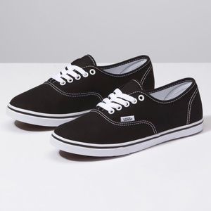Black Vans Authentic LO Pro